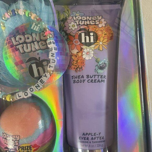 NIB Hi Peach Layne Looney Tunes Bath Set Limited Edition - Picture 2 of 7